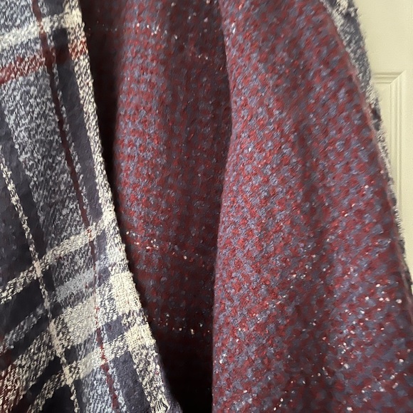 Shawl/wrap - Picture 3 of 4